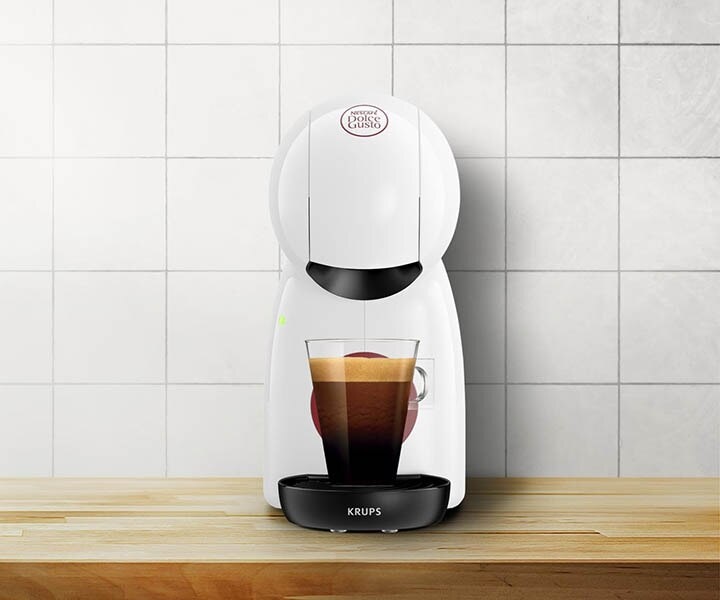 NESCAFÉ Dolce Gusto Piccolo XS ZWART HANDMATIG VAN KRUPS® koffiemachine - close up