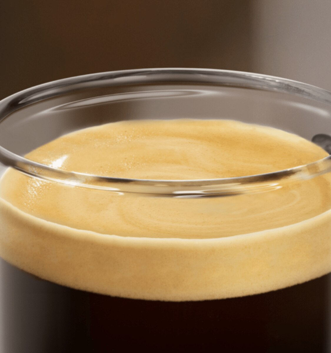 schuimige koffie in een kop