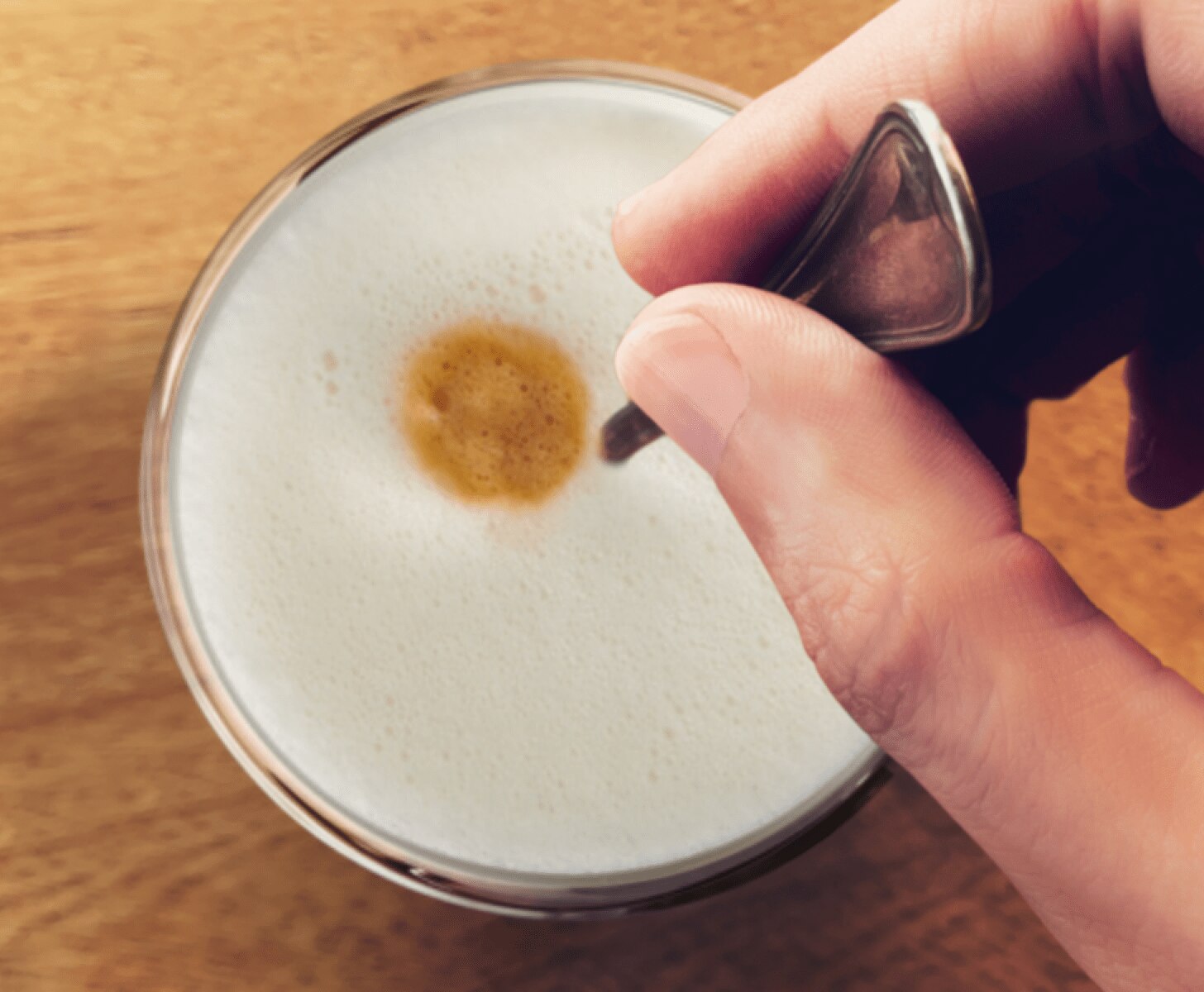 melkschuim in een kop